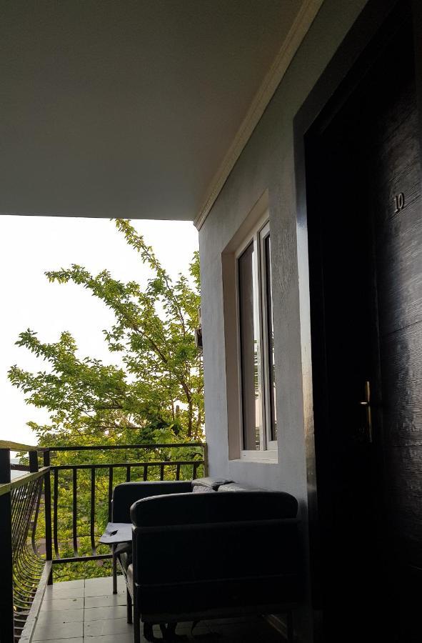 Эко-Отель Гагра Gagra Exteriör bild