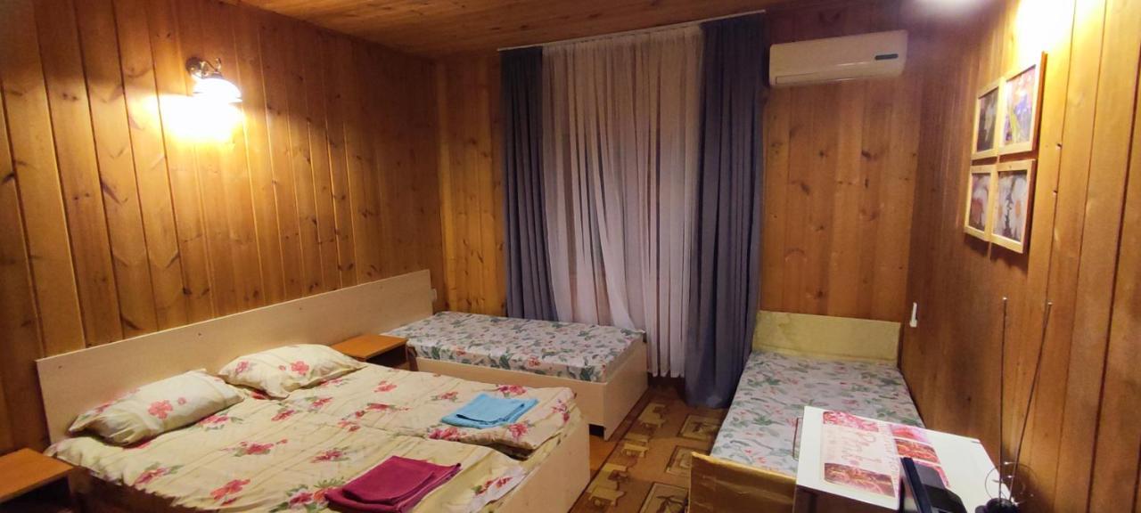 Эко-Отель Гагра Gagra Exteriör bild